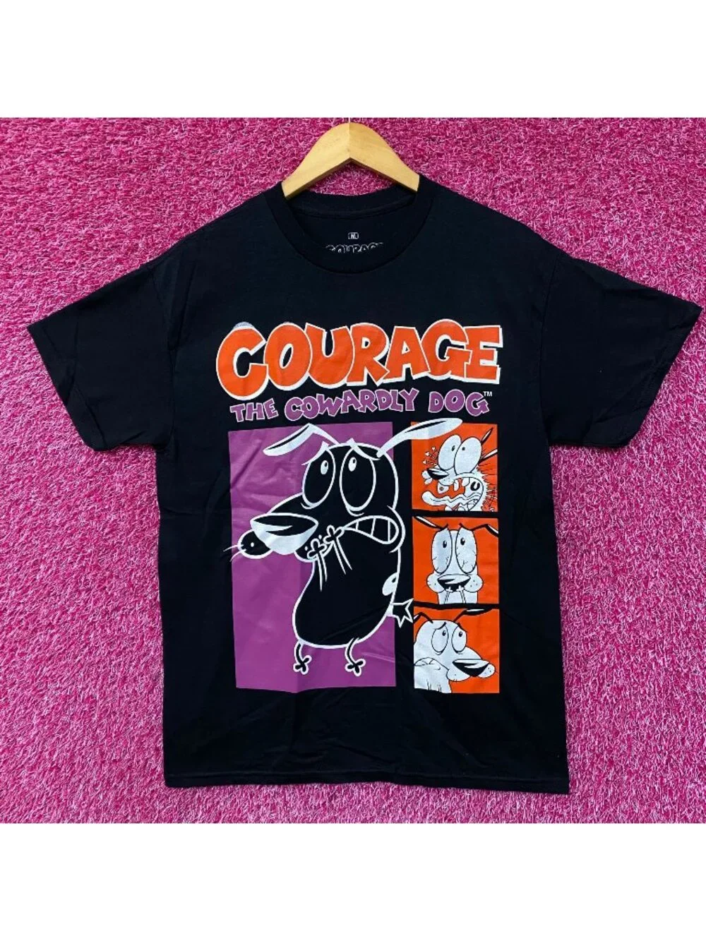 Courage The Cowardly Dog Grid Design Retro Style Classic Cartoon T-Shirt Medium
